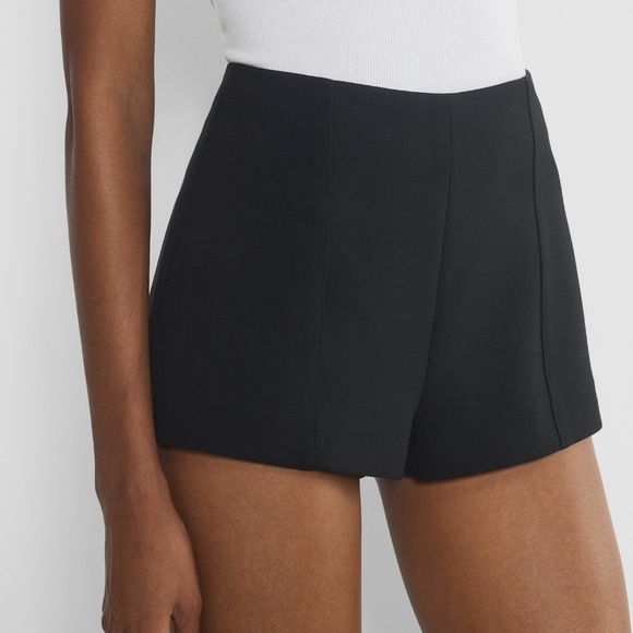 aritzia Babaton Structure Short 0 - Picture 3 of 3